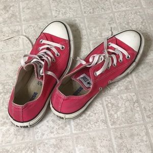 Converse “Chucks”